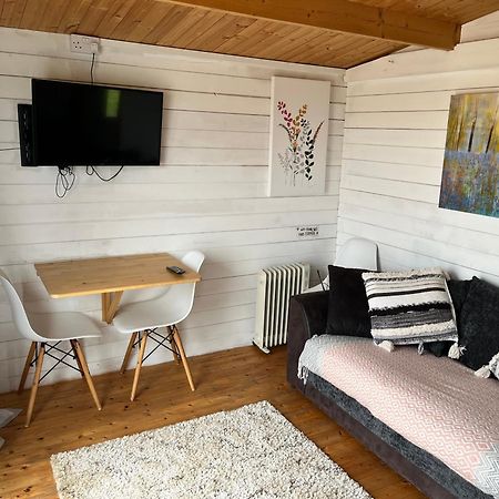 Ivy Rose Cabin No Hot Tub Bude Eksteriør billede