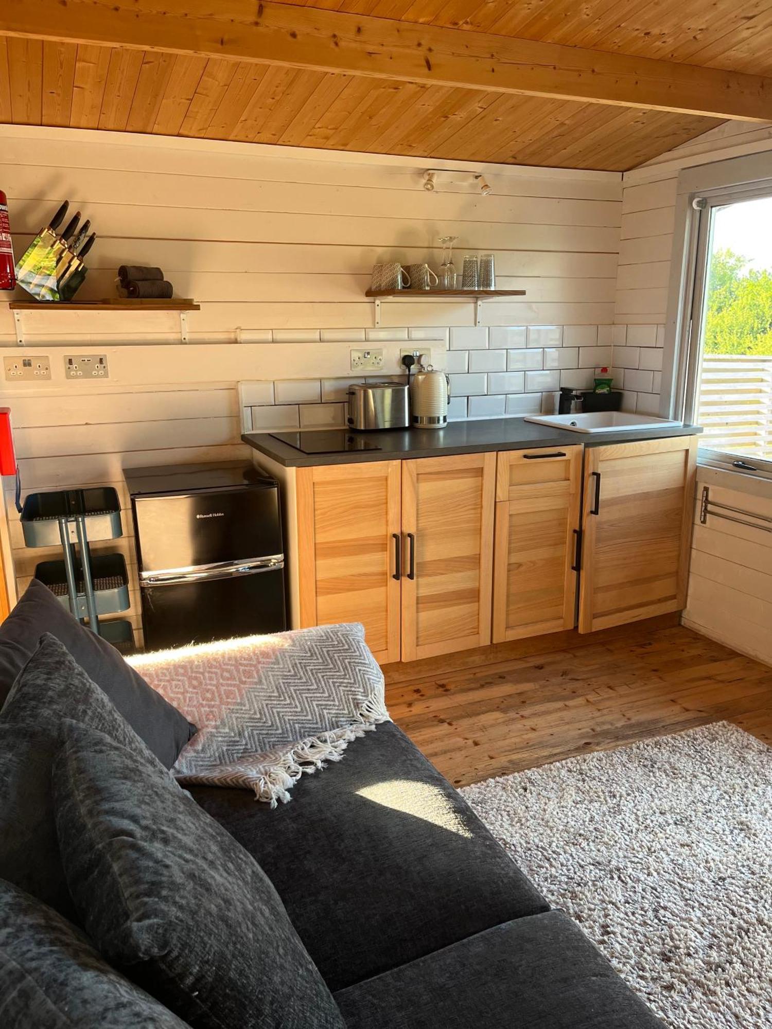 Ivy Rose Cabin No Hot Tub Bude Eksteriør billede