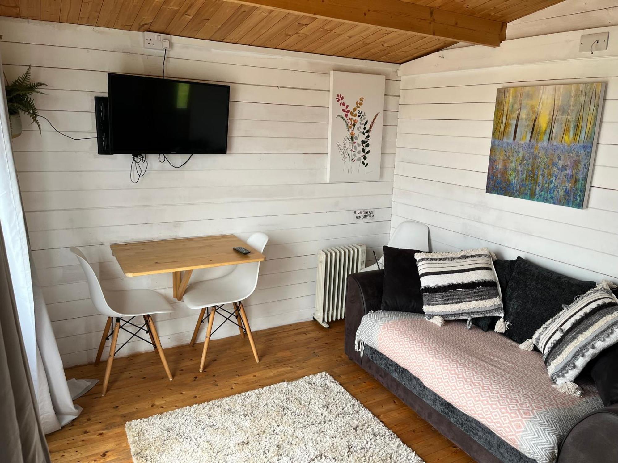 Ivy Rose Cabin No Hot Tub Bude Eksteriør billede